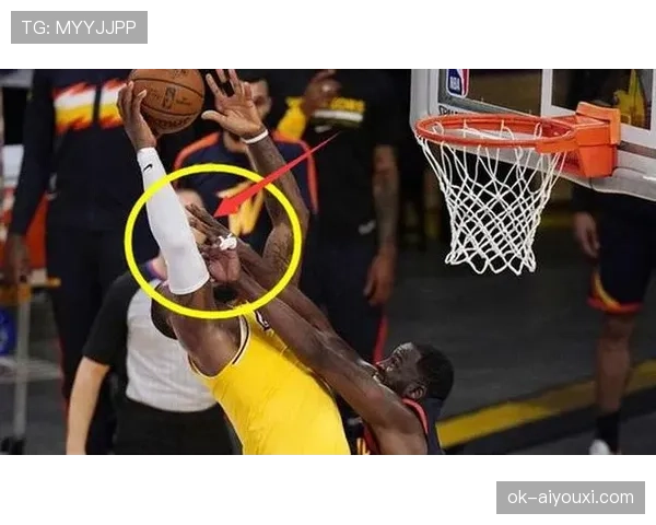 犯规判定的关键：如何区分合理对抗与违规动作